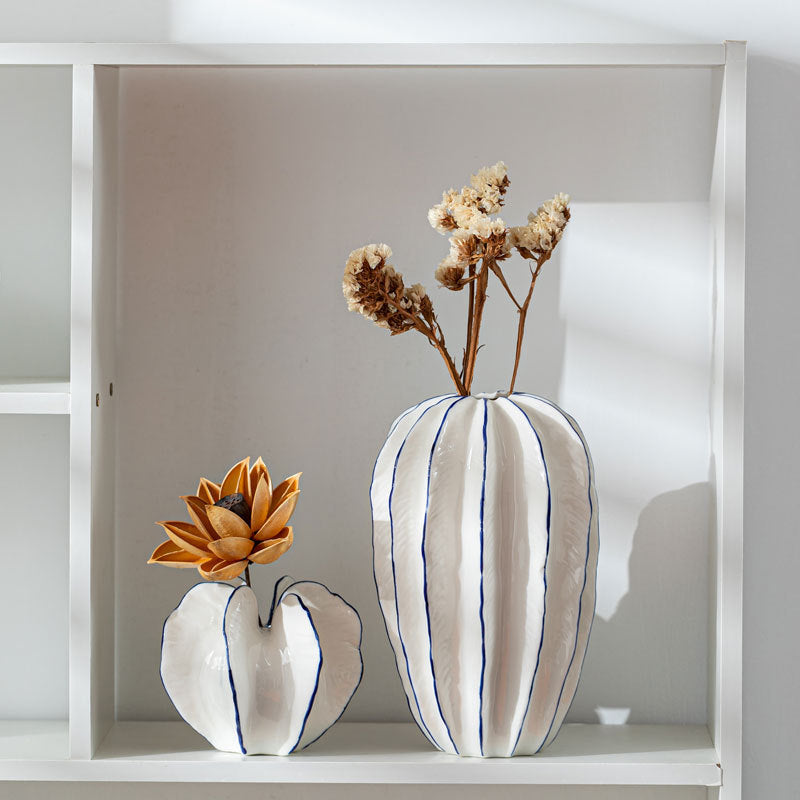 Minimalist Bud Vase